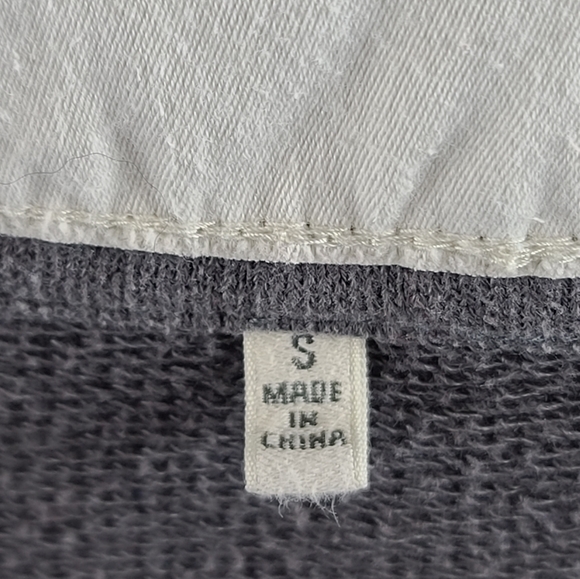 Gilly Hicks Boat Neck Sweatshirt Hummingbird Size Small - Picture 7 of 9